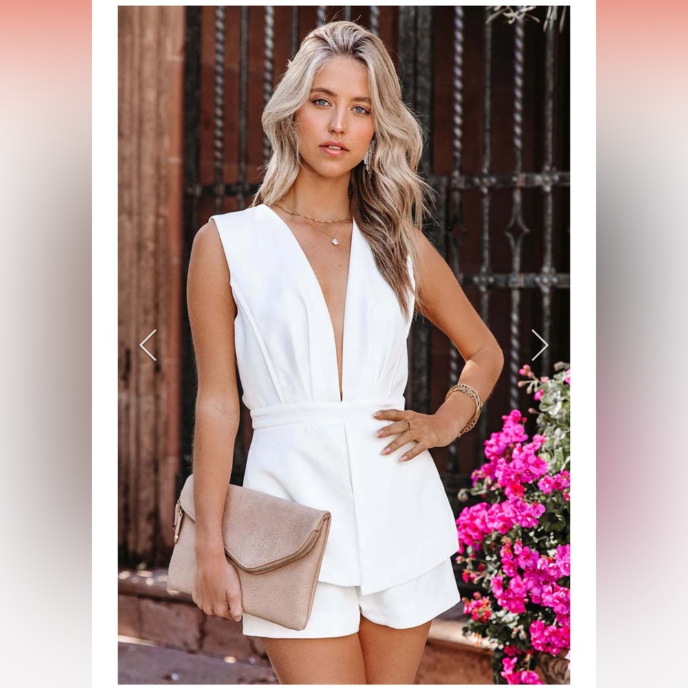 Angl, Backless White Romper, Size S